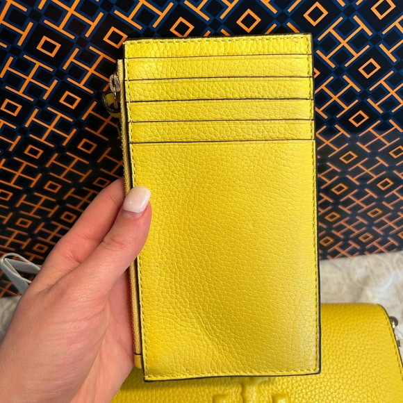 Tory Burch Thea Flat Wallet Crossbody Bag Yarrow Gold Yellow - Picture 11 of 16